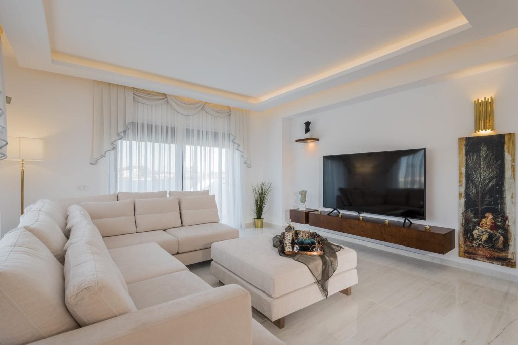 LIVING-ROOM-AMD-DINING-ROOM-3-Copy-min