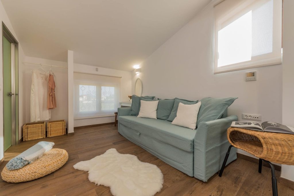 LOST-HORIZON-SOFA-BED-2-Copy-min