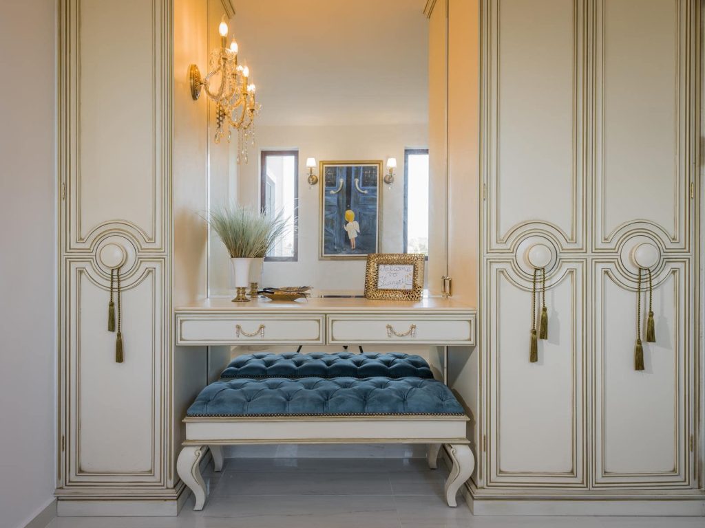 MAIN-ENTRANCE-HALL-2-Copy-min