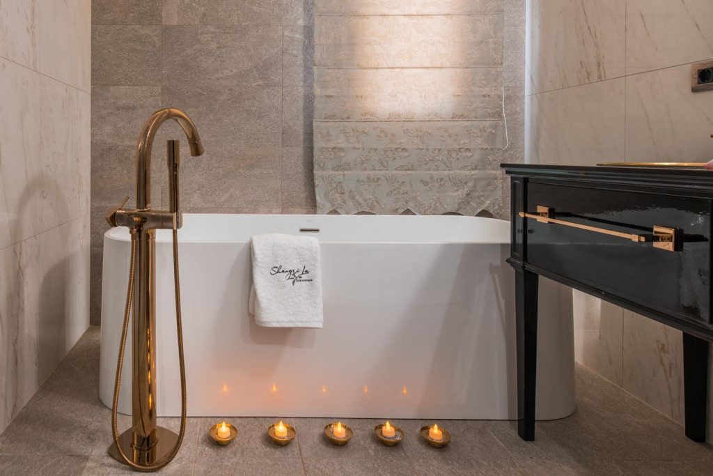 MASTER-BATHROOM-2-Copy-min