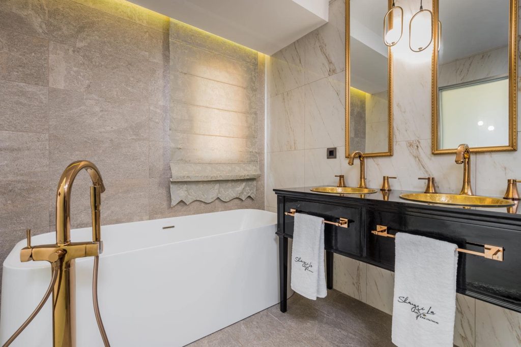 MASTER-ENSUITE-BATHROOM-5-Copy-min